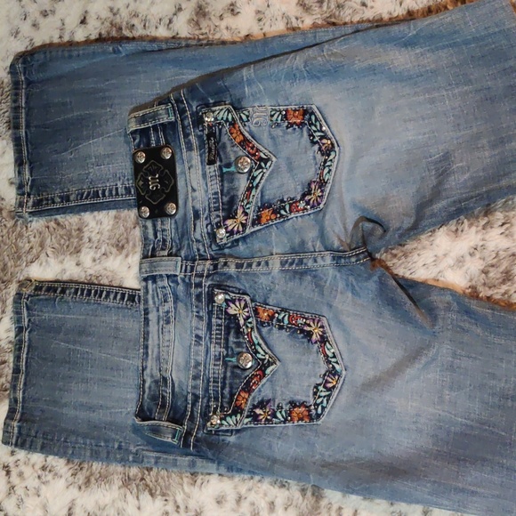 Miss Me Signature Boot Jeans - Picture 2 of 7